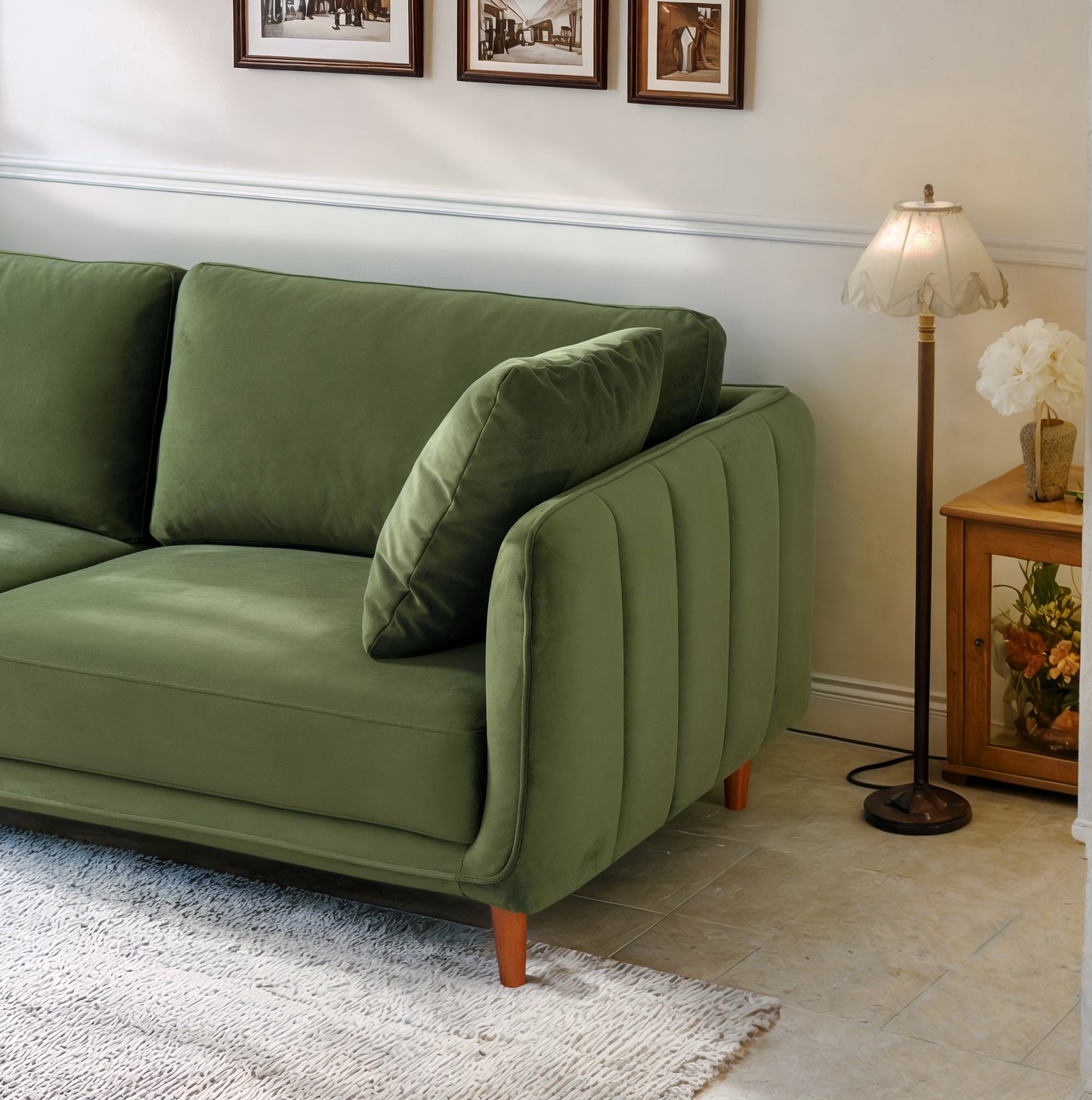 RIVER 83‘’ VELVET SOFA