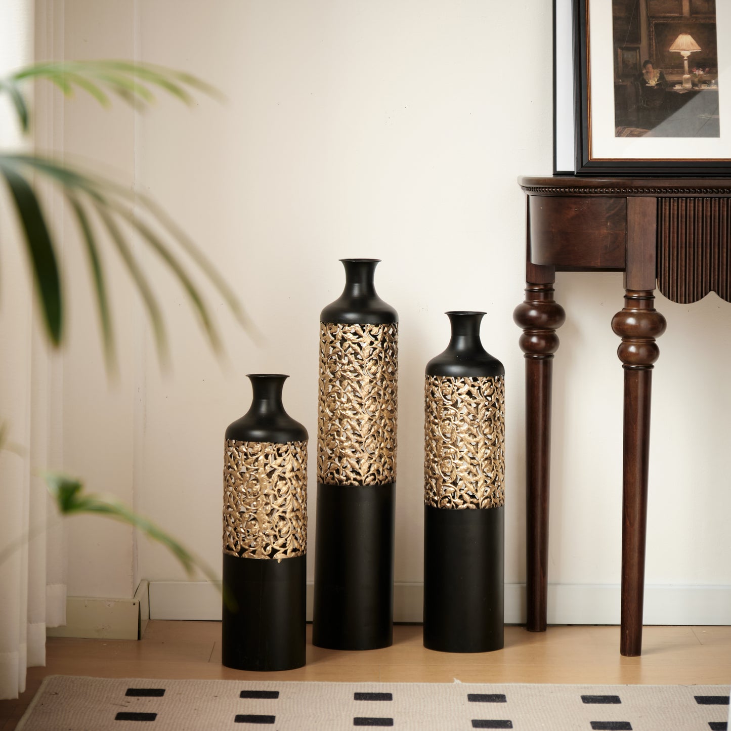 Serena Floor Metal Vases Decorated Black+Gold ,Set of 3 gorgeous home decoration vases
